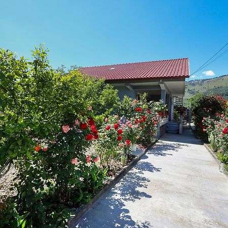 Вілла Samuela Cozy Retreat Берат Екстер'єр фото